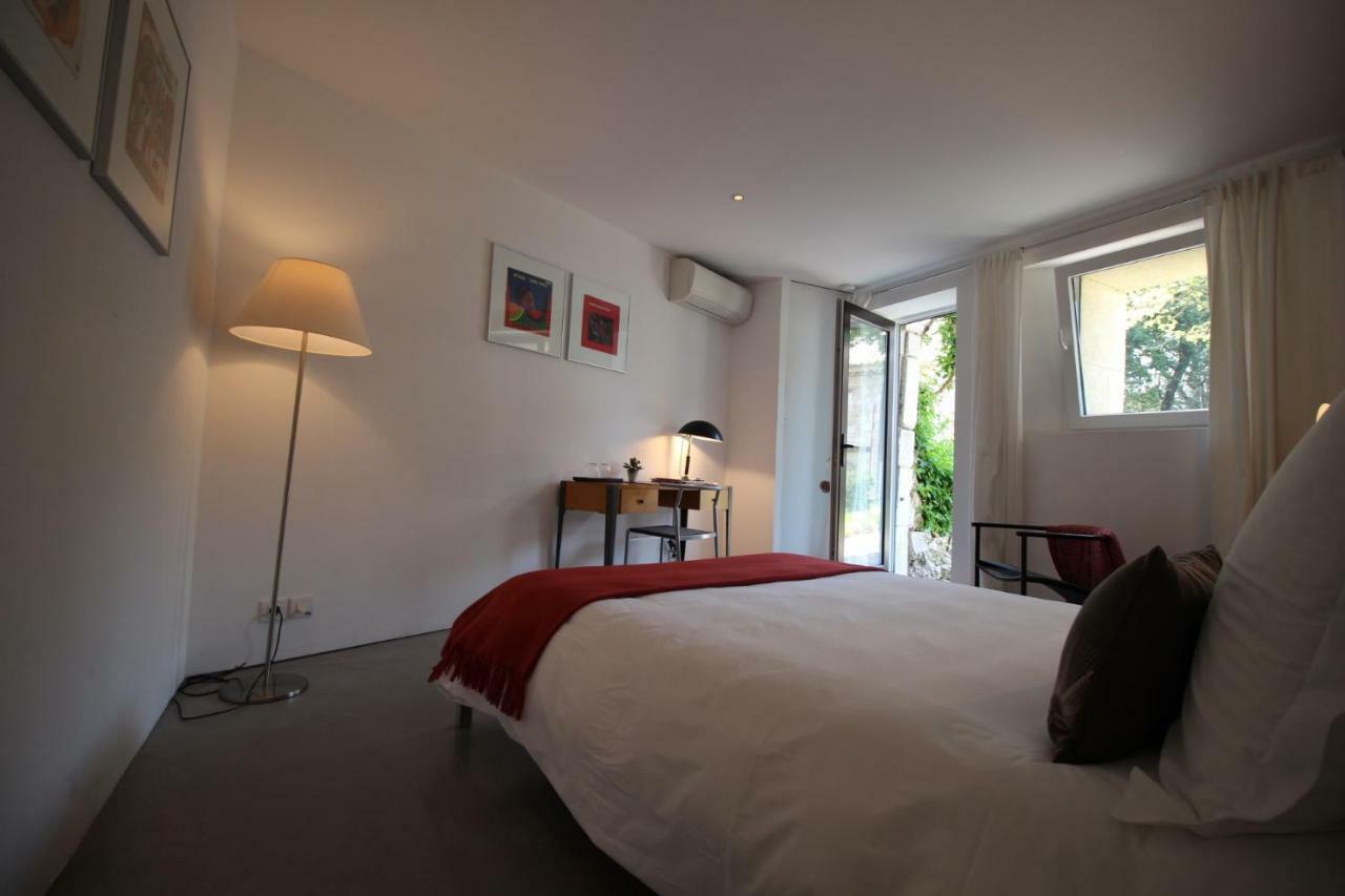 Les Esplanes Bed and Breakfast La Garde-Adhémar Exteriör bild