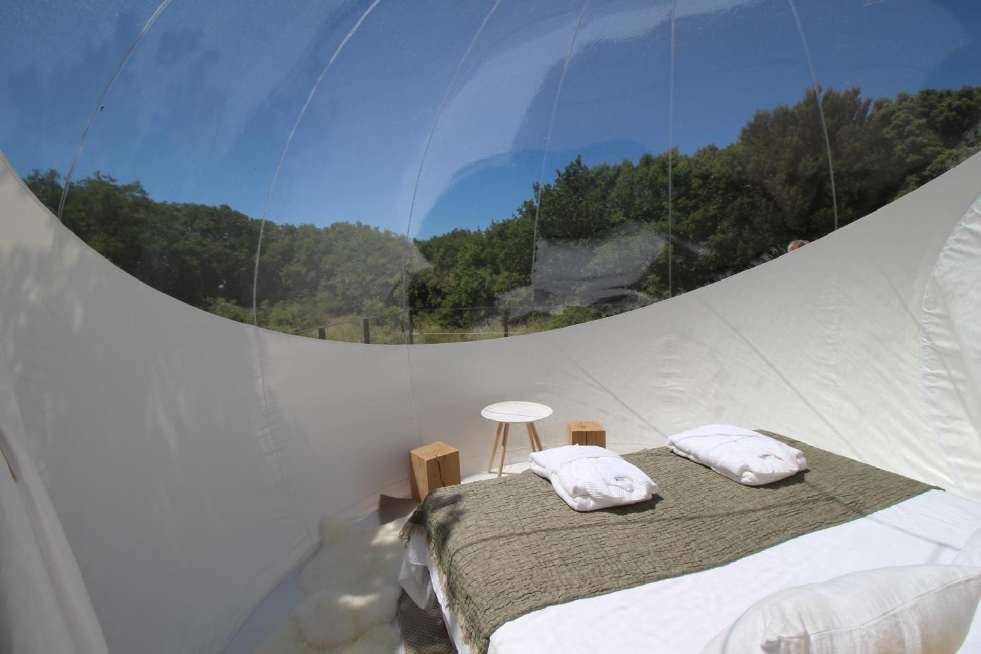 Les Esplanes Bed and Breakfast La Garde-Adhémar Exteriör bild